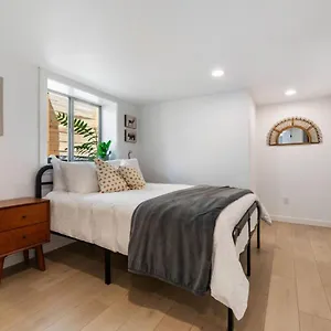 https://apt-renovated-hawthorne-retreat.portland-hotels.info