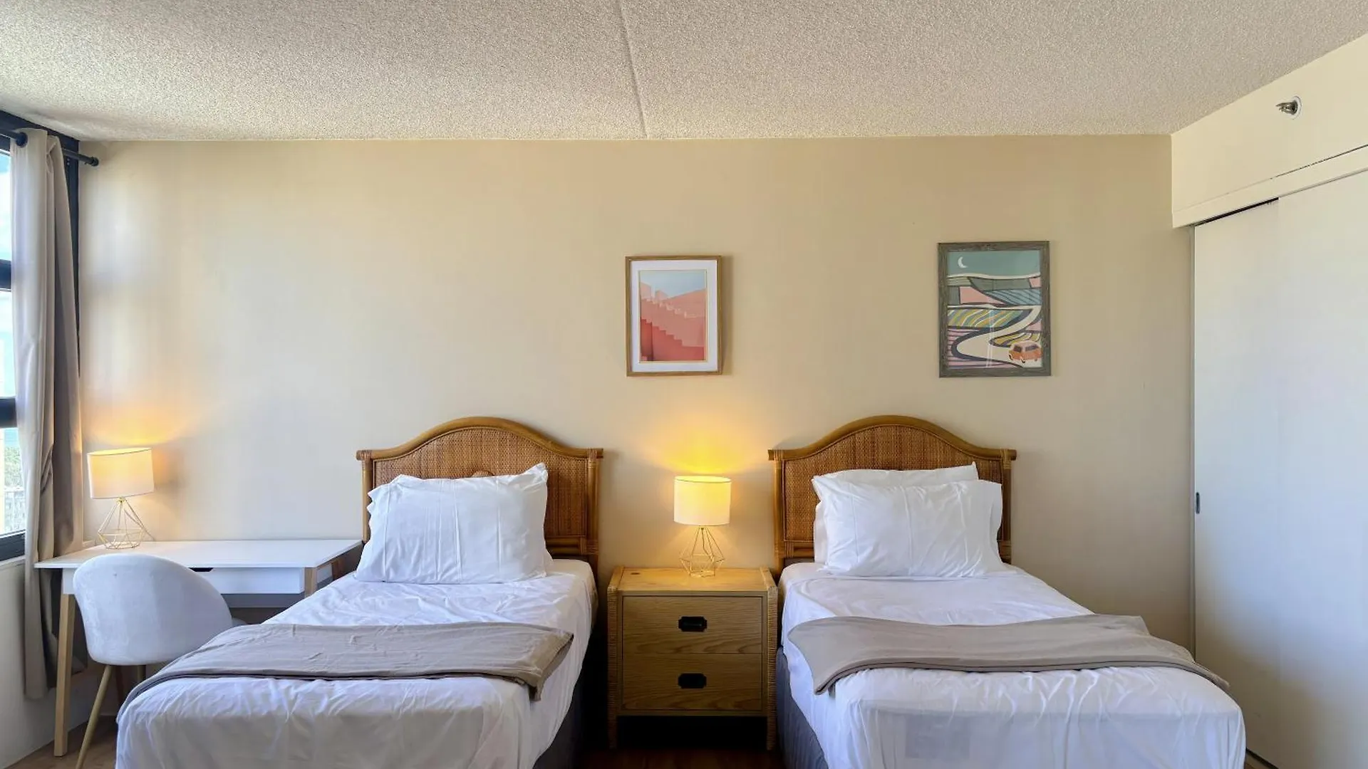 Apartment Waikiki Banyan 2111A Condo Honolulu United States